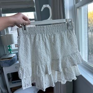 White eyelet mini skirt! Great condition! Barely worn!